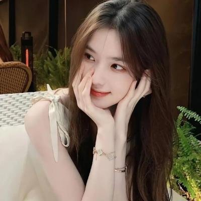化妆间实拍：签约艺人抠图式演戏，导演当场摔剧本